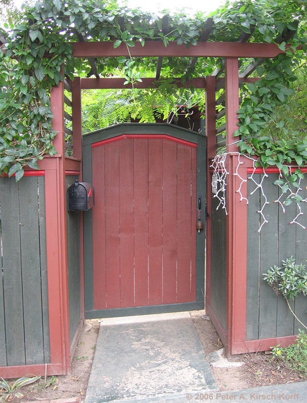 Custom Wood Entry Gate with Arbor and Fence Photo - Los Angeles